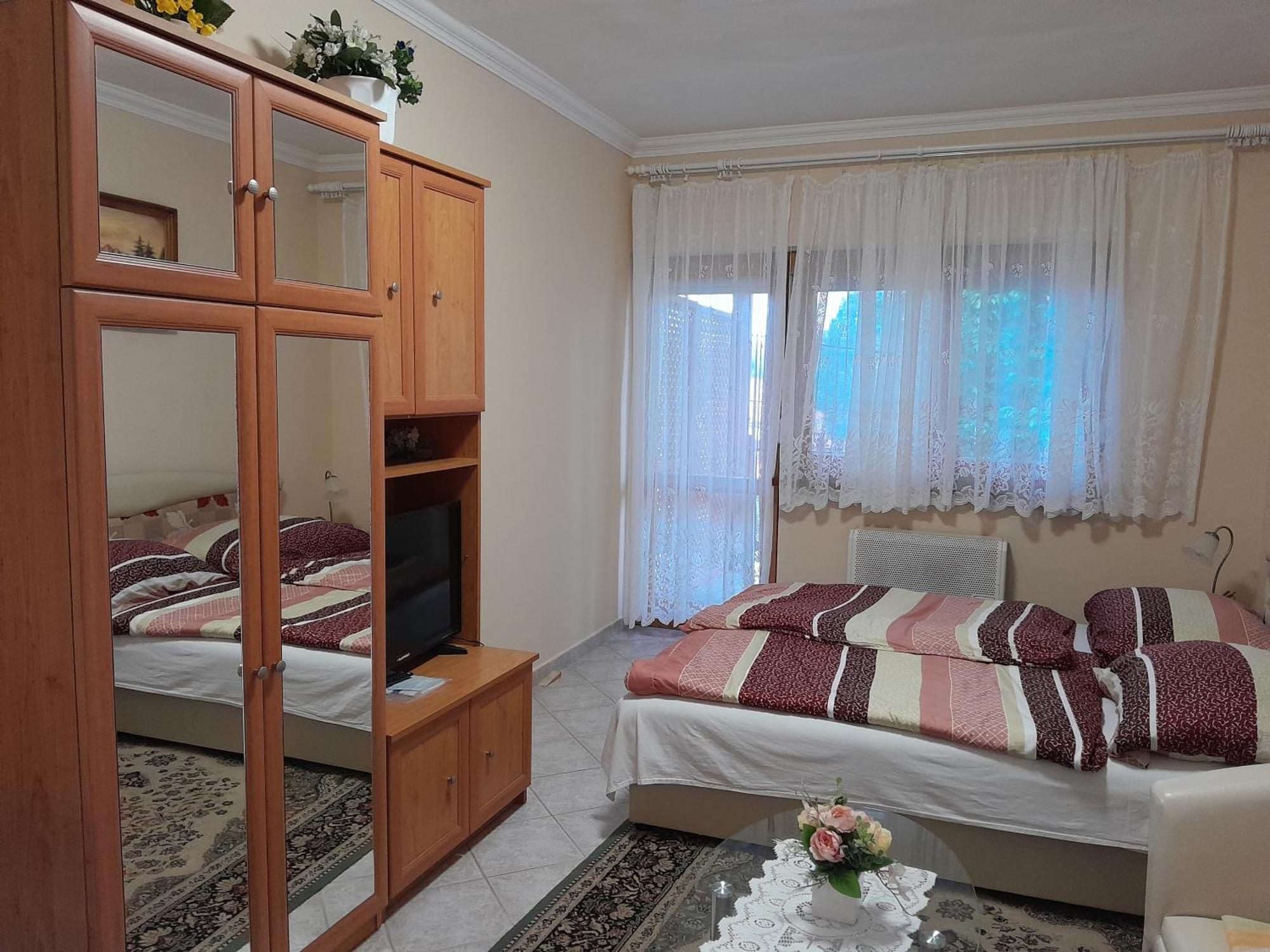 Апартаменты Ildiko Appertements Залакарош Экстерьер фото